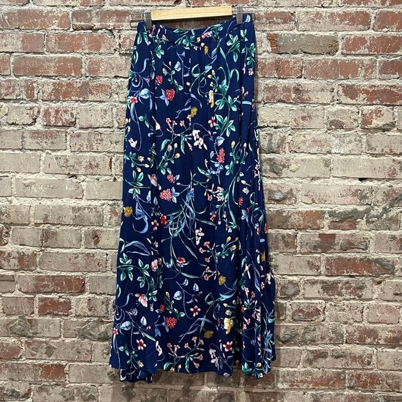 SPRING SALE! Slate & Willow Navy Floral Maxi Skirt Size Medium - Picture 7 of 7